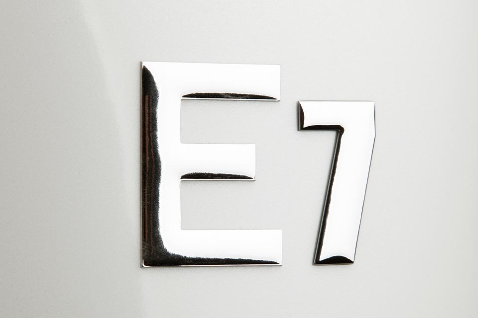 UltrasunInternational detailshot E7-2