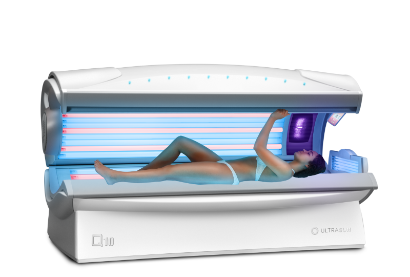 Helionova Q10 sunbed in Dream White Metallic with model